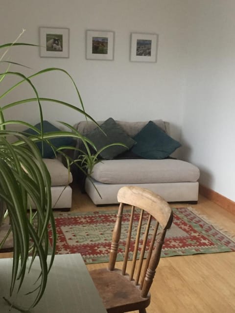 Willow Cottage, Gilchristland Organic Farm House in England