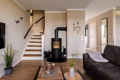 Living room, Seating area, flat iron