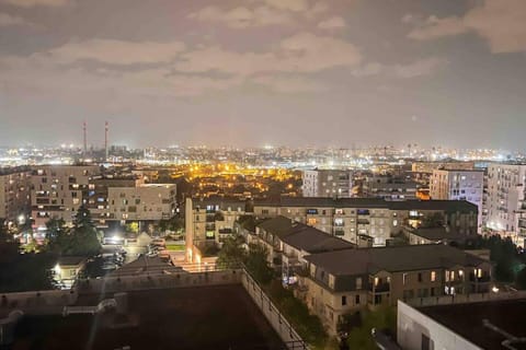 Night, Neighbourhood, City view, Street view
