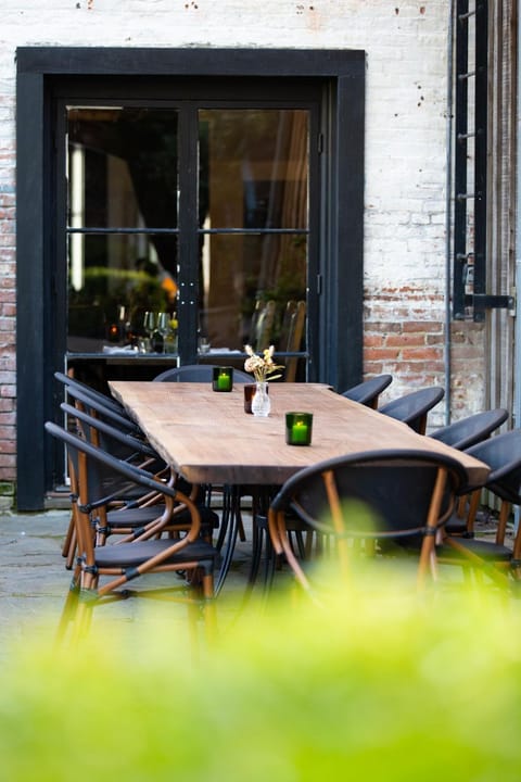 Patio, Restaurant/places to eat