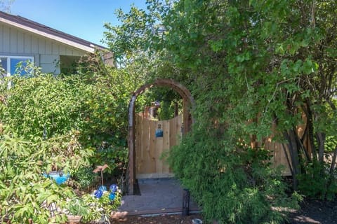 Sq Wild Rose 2 Apartment in Sequim