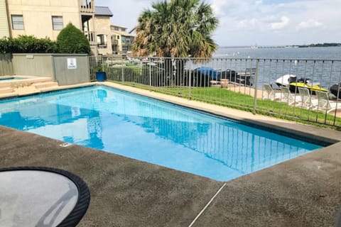 Lake Escape House in Lake Lyndon B Johnson