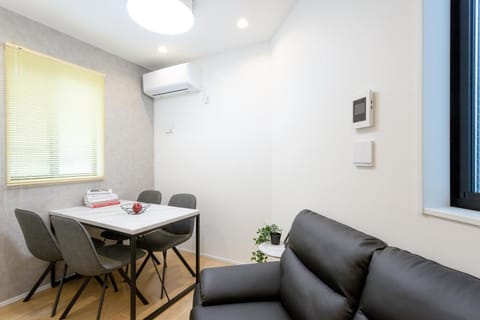 TV and multimedia, Living room, Photo of the whole room, air conditioner