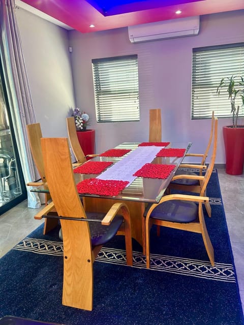 Enclaves Villa Villa in Cape Town