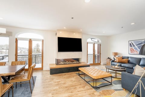 Bear Creek Lodge 411 by Alpine Lodging Telluride Apartment in Mountain Village