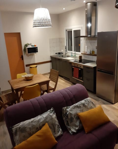 Kitchen or kitchenette, dishwasher, minibar, pet friendly, stove