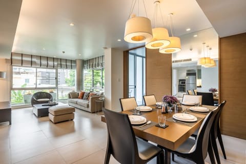 Living room, Dining area