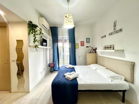 Bed, Bedroom, wardrobe