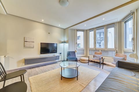 Communal lounge/ TV room, TV and multimedia, Living room
