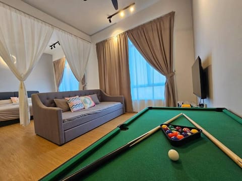 Photo of the whole room, Swimming pool