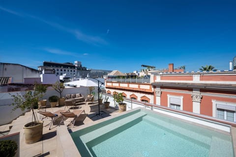 Solarium, Swimming pool