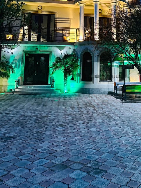 Property building, Balcony/Terrace