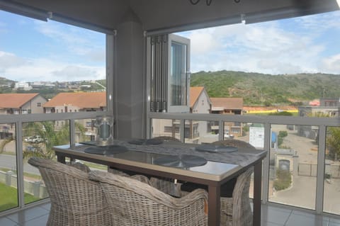 Balcony/Terrace, Dining area