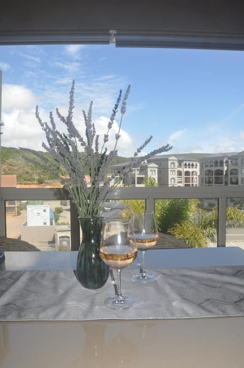 Patio, Balcony/Terrace, Dining area