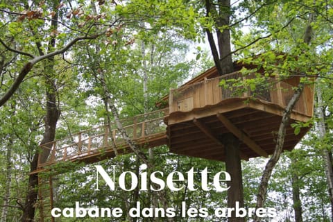 Les Cabanes de Fontfroide Campground/ 
RV Resort in Auvergne-Rhône-Alpes