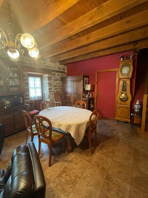 Chez Patrick House in Auvergne-Rhône-Alpes