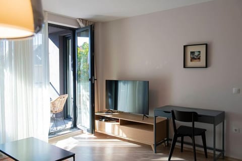 Madrid: A modern 2-bedroom apartment with parking Apartment in Sofia