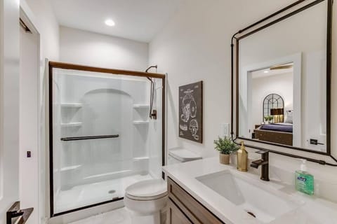 Luxury Estate with Stadium TDJ Views Sleeps 20 House in South Bend