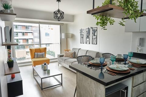 Kitchen or kitchenette, Living room, Seating area