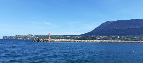 Nearby landmark, Mountain view