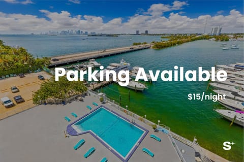 Waterfront Studio Condo in the Heart of Miami - Skyline & Bay Views Apartment in North Bay Village