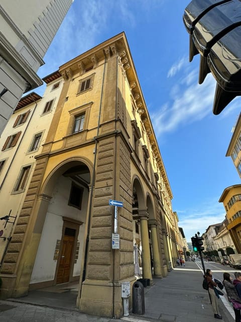 Property building, Location