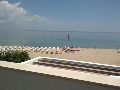 Day, Sea view