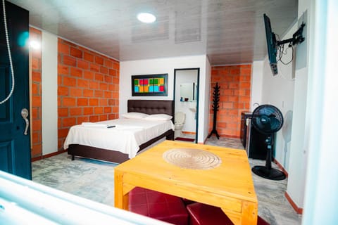Horse-riding, Photo of the whole room, City view
