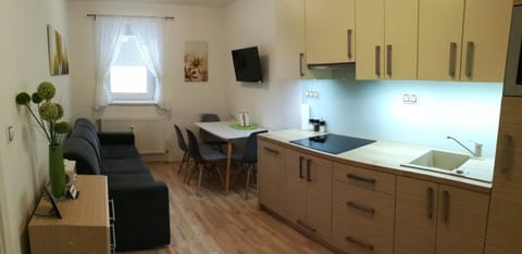 Kitchen or kitchenette, Living room
