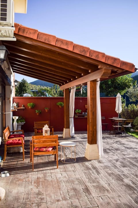 Garden, Internal: Not applicable to any particular room