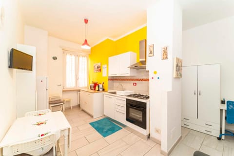 TV and multimedia, Kitchen or kitchenette, Dining area, minibar, pet friendly, stove