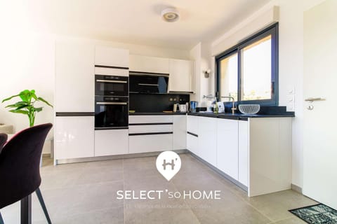 Dining area, dishwasher, stove, toaster