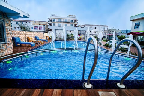 Day, Pool view, Swimming pool, Swimming pool, sunbed