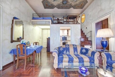 TV and multimedia, Living room, Seating area, Dining area, Bedroom