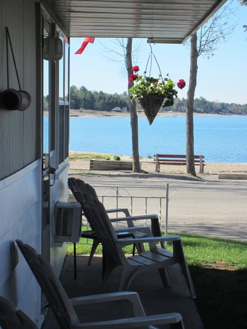 Beach, On site, Lake view, Lake view
