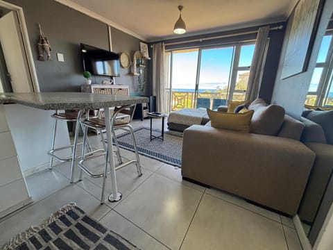 TV and multimedia, Lounge or bar, Sea view, kitchen