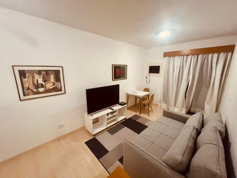 Communal lounge/ TV room, TV and multimedia, Living room
