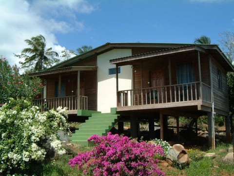 Property building, Restaurant/places to eat, Garden, Balcony/Terrace, Communal kitchen, Pets