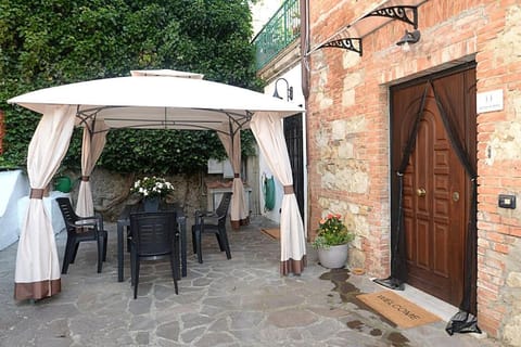 Property building, Patio