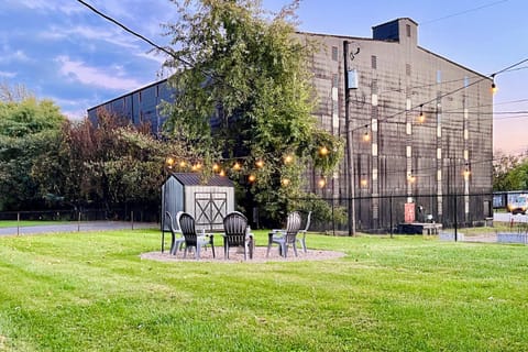 Property building, Natural landscape, Garden, Garden view