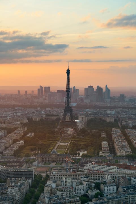 Nearby landmark, City view, Sunset