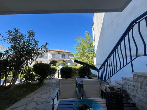 Property building, Day, View (from property/room), Balcony/Terrace