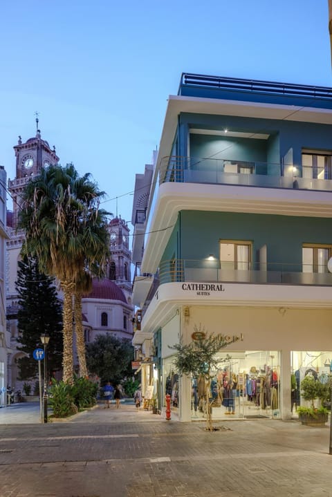 Property building, Day, Neighbourhood, City view, Street view, Location