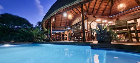 Property building, Swimming pool, Breakfast