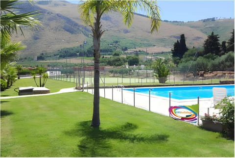 Natural landscape, Garden, Garden view, Mountain view, Pool view, Swimming pool, sunbed
