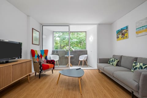 Communal lounge/ TV room, Living room
