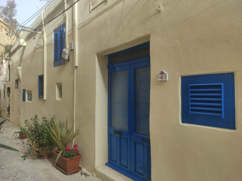 SeaFront Apartment In Valletta Apartment in Valletta