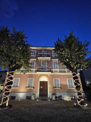 Property building, Night, Garden, Garden view