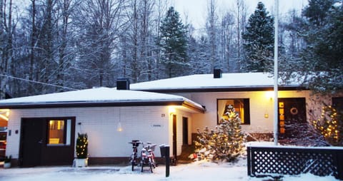 Property building, Natural landscape, Winter