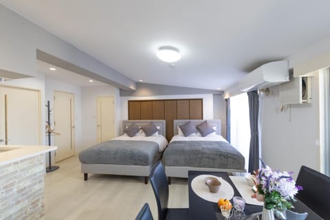 Bed, Living room, Photo of the whole room, Bedroom